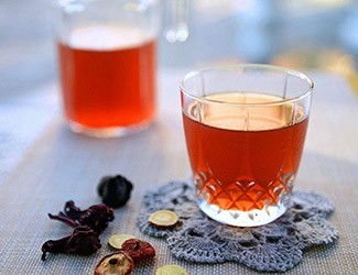 冠心病吃什么好，冠心病的最佳茶飲——三七靈芝山楂飲